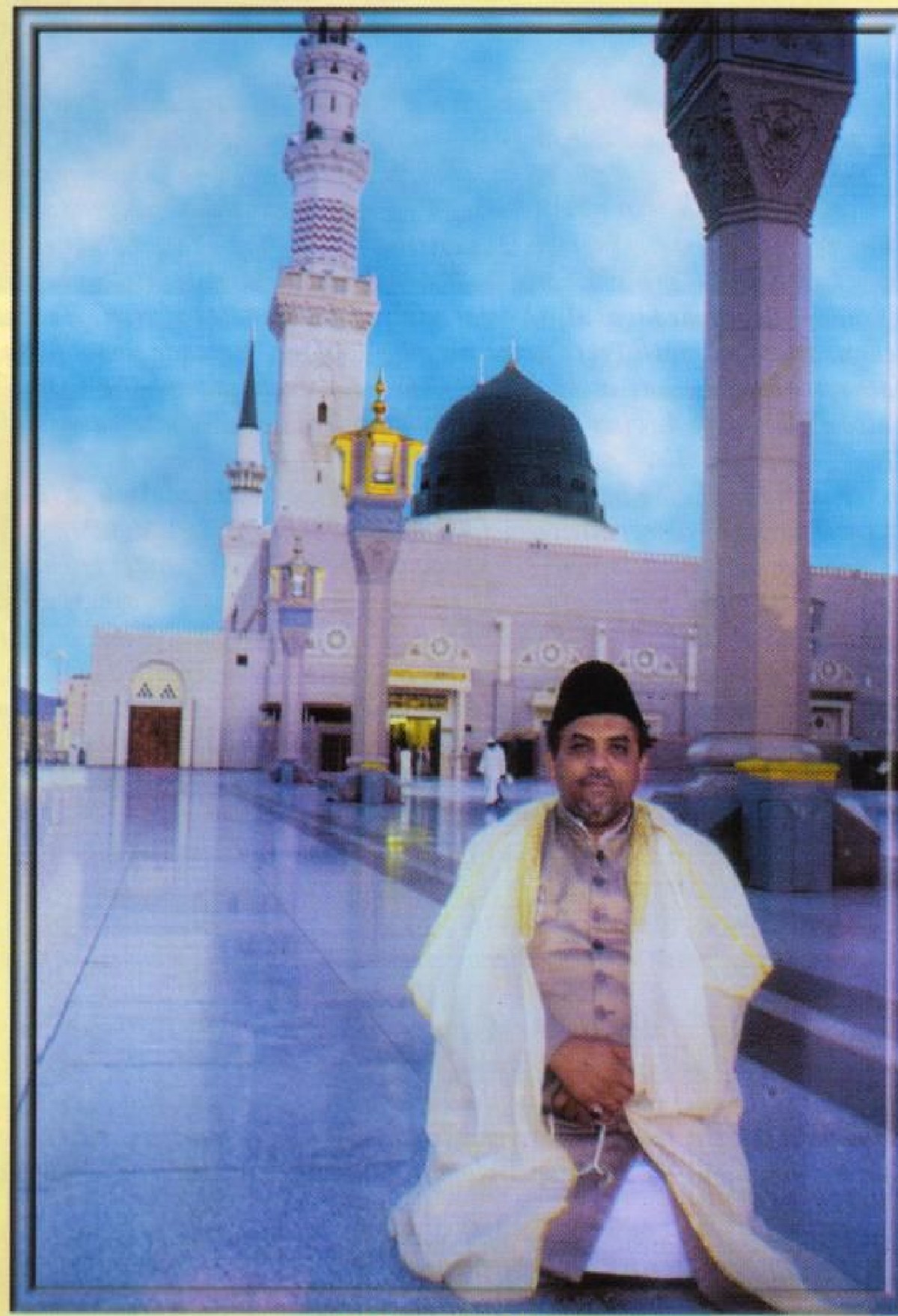 Moulana Peer Syed Shabbir Naqshbandi at Masjid an-Nabawi, Madina